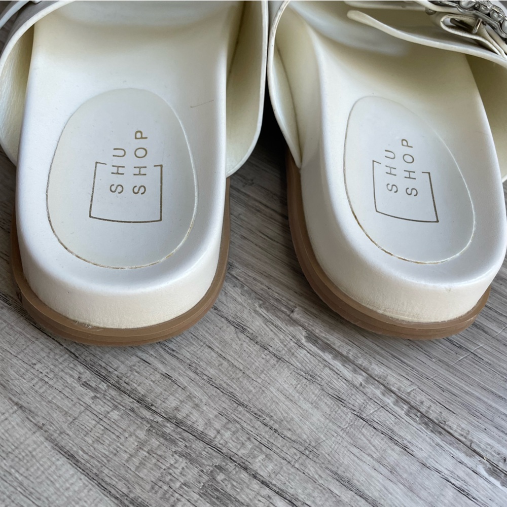 ShuShop Bridget Slide Sandals Cream/Rhinestone Buckle Bridal Feminine Fun SZ 7.5 - Picture 9 of 12